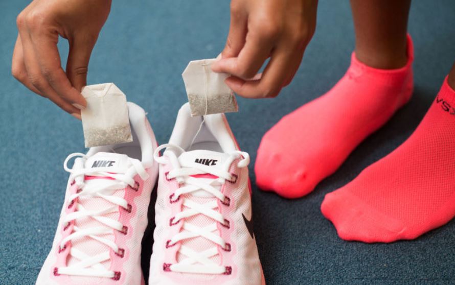 Malu Kasut Berbau Busuk & Kaki Bau Hapak?Jom Ikuti Tips